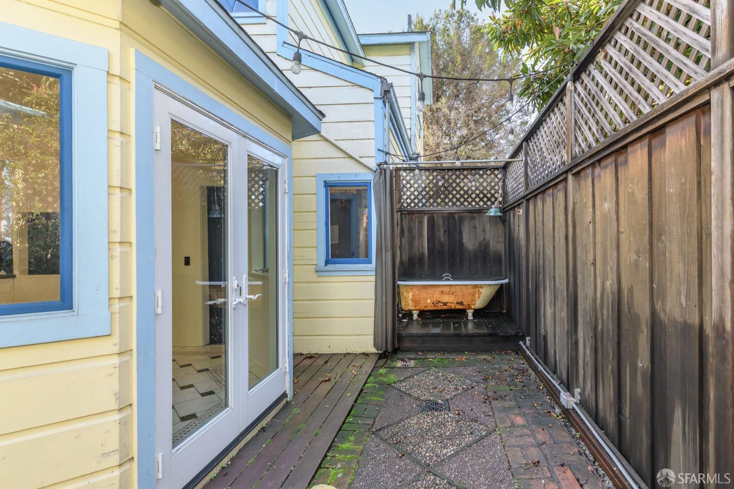 1301 Kansas Street