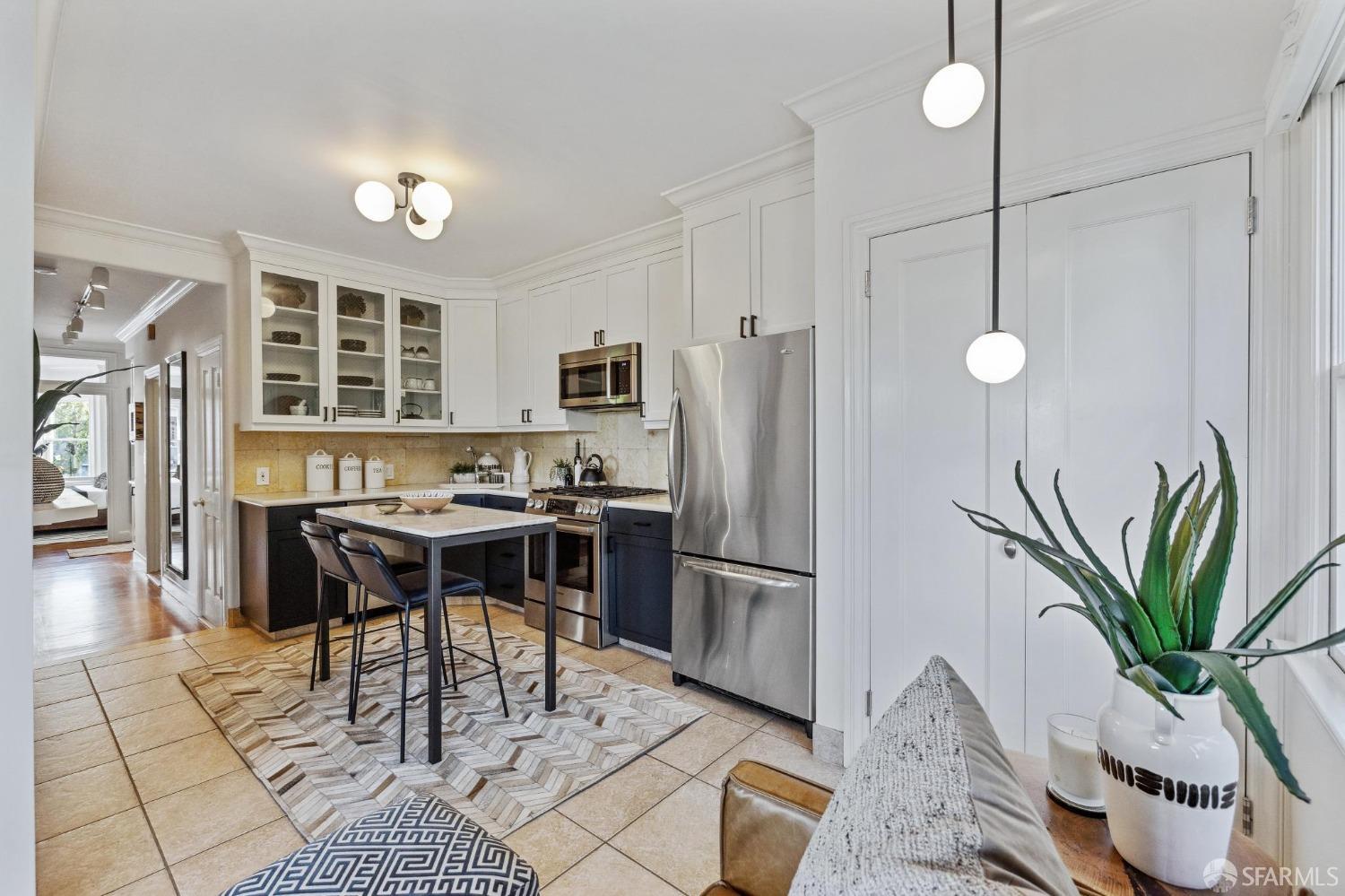 246 Caselli Avenue