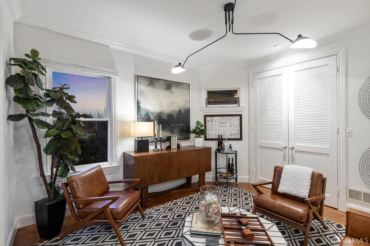 246 Caselli Avenue