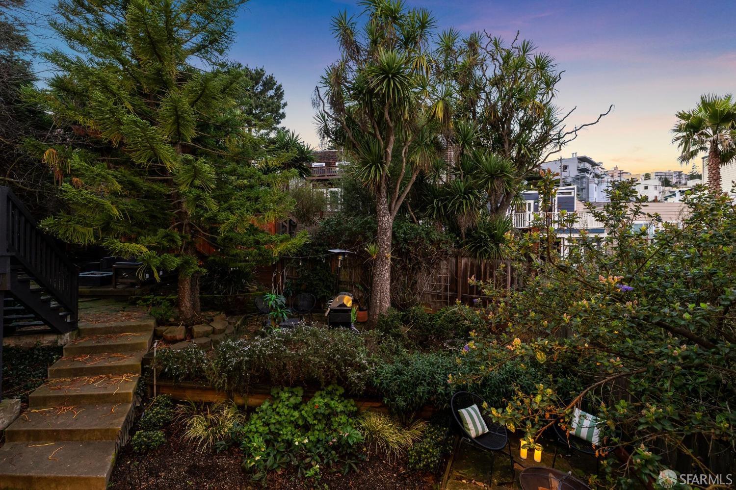 246 Caselli Avenue