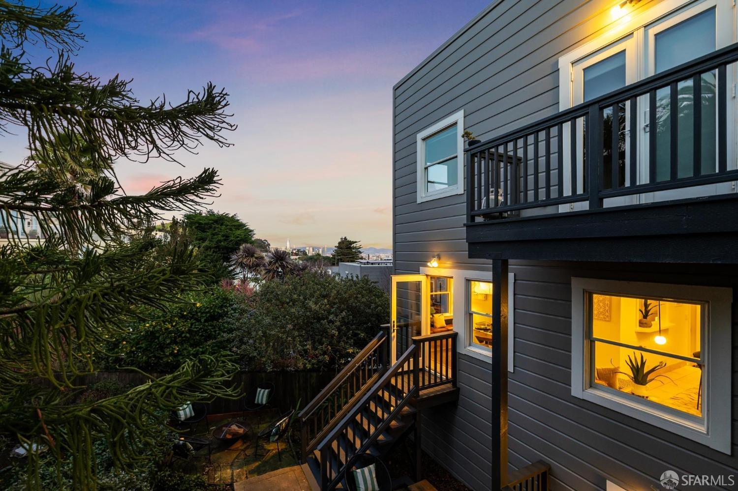246 Caselli Avenue