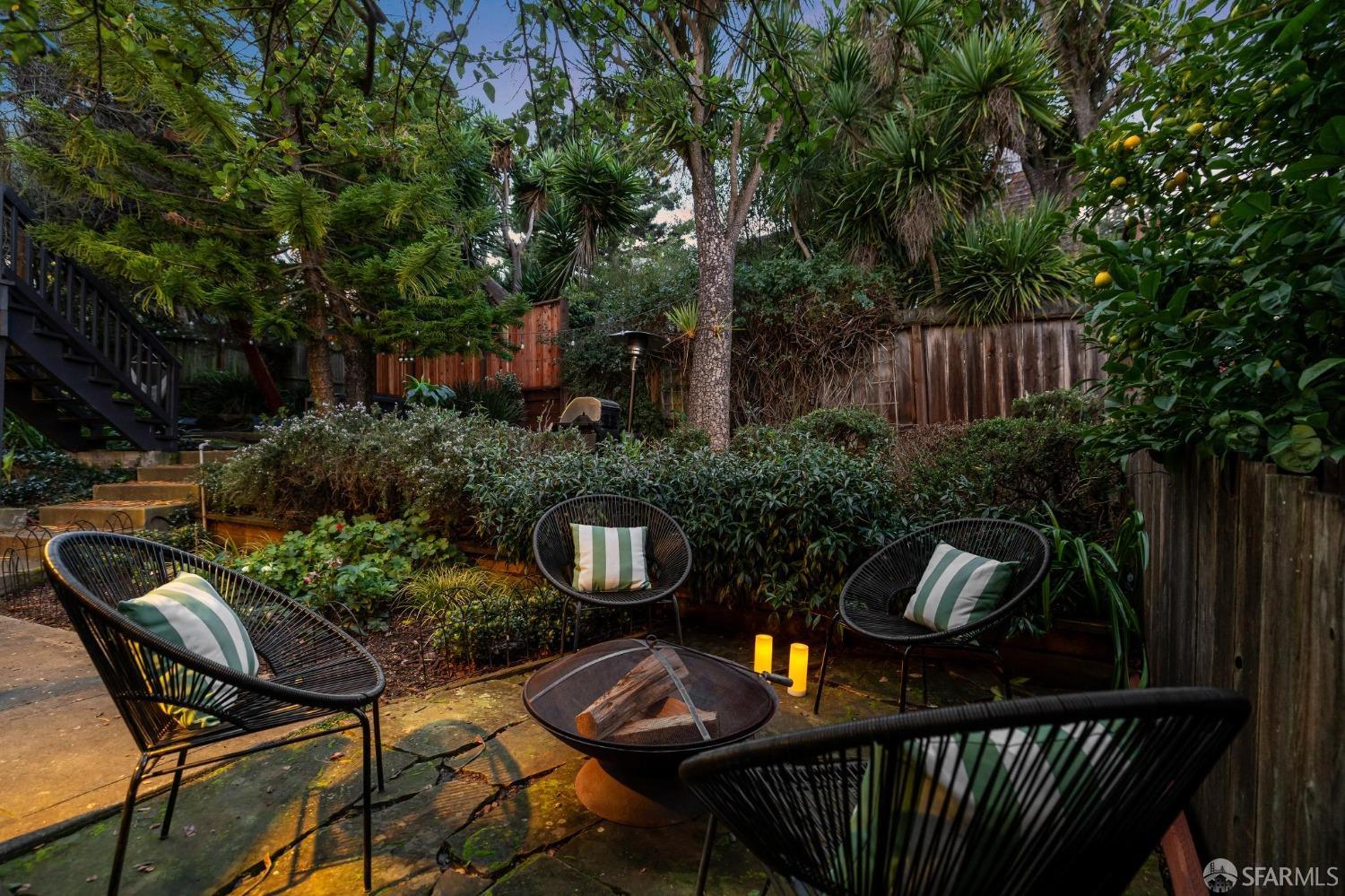 246 Caselli Avenue