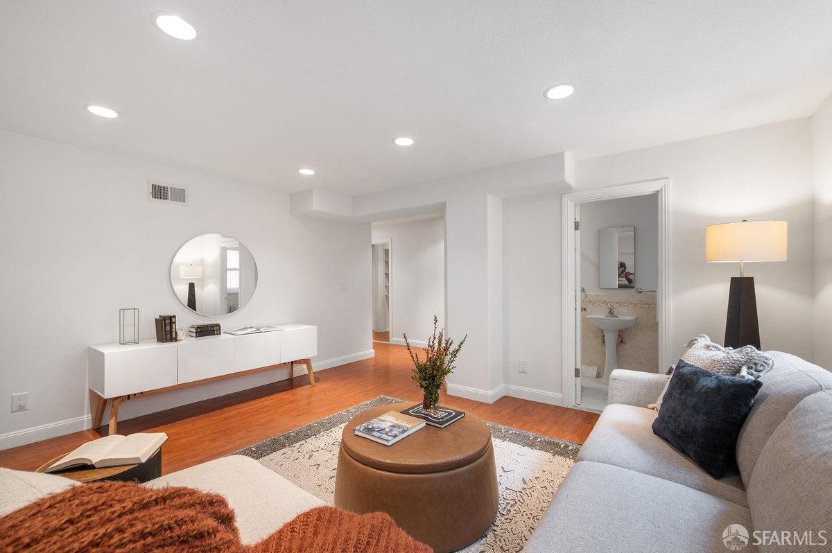 134 Stanyan Street