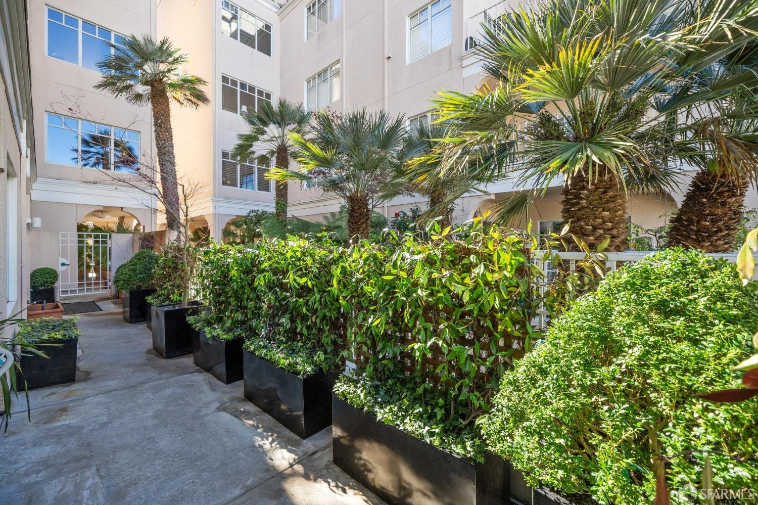 1150 Lombard Street # 29