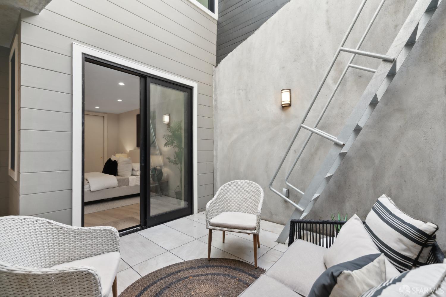 5 Joy Street
