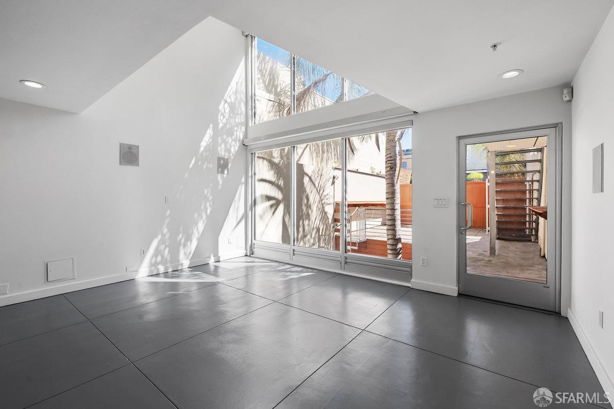712 Bryant Street # 6