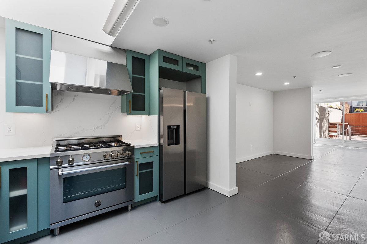 712 Bryant Street # 6