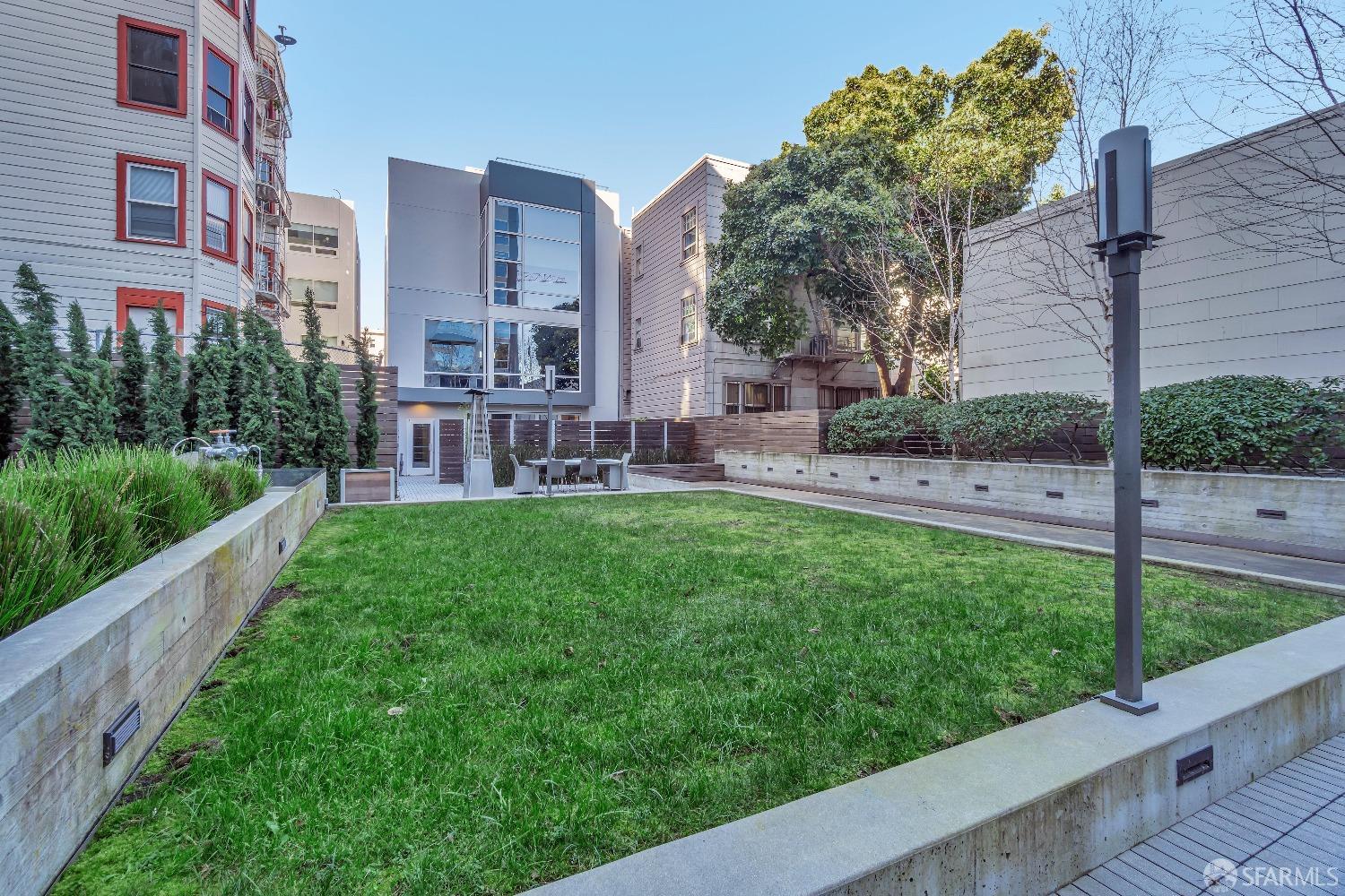 1788 Clay Street # 702