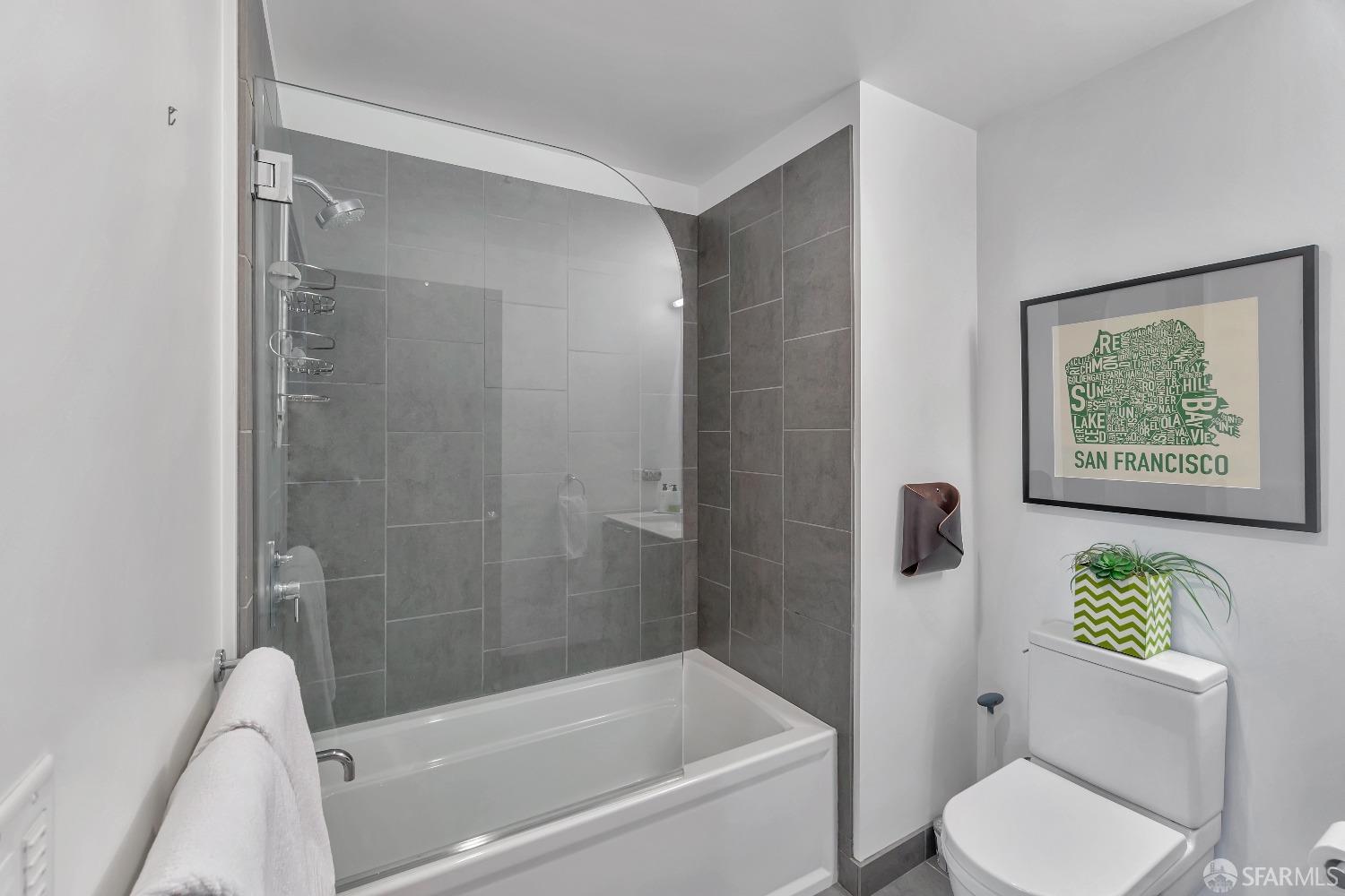 1788 Clay Street # 702