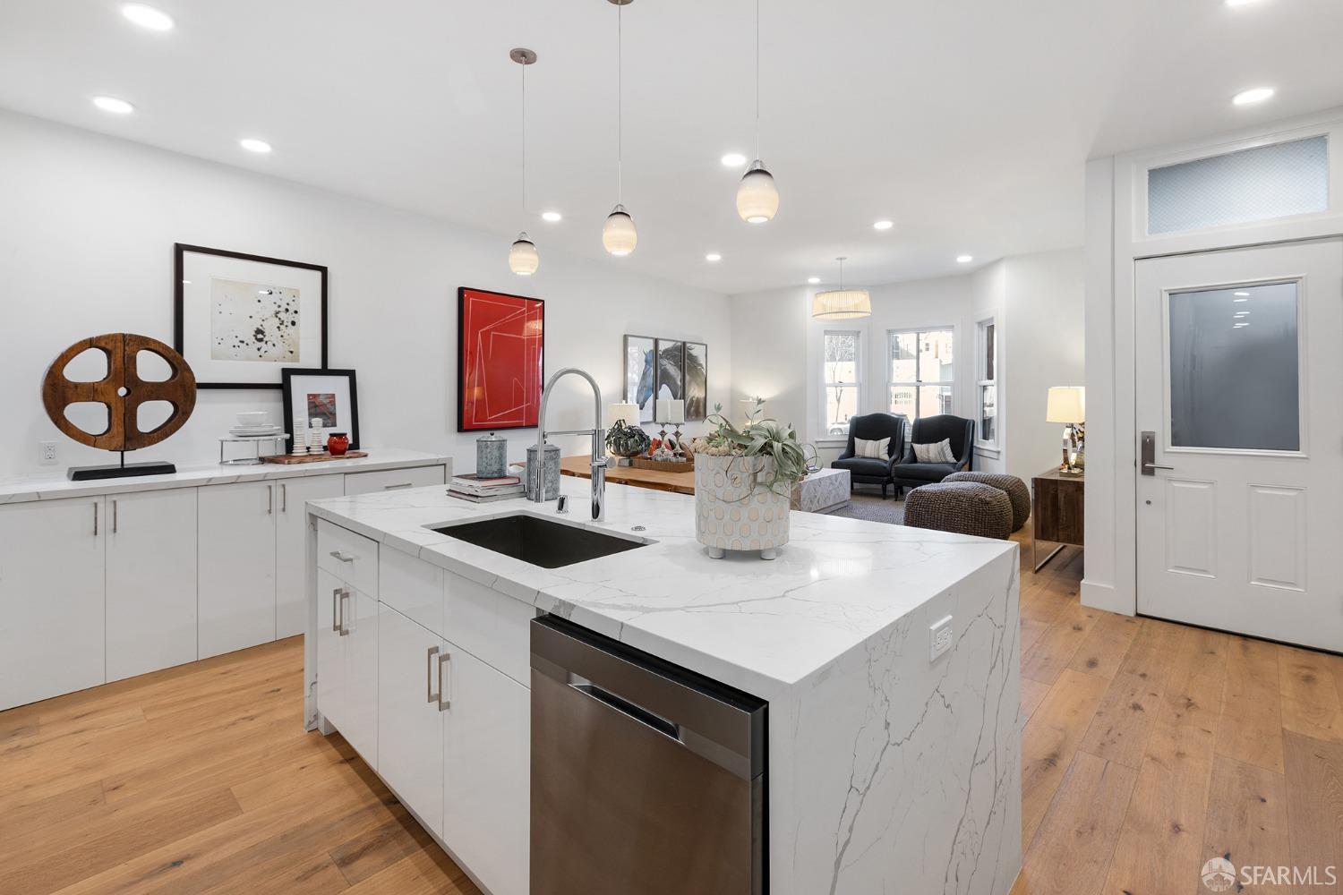 3301 Cesar Chavez Street # 3307A
