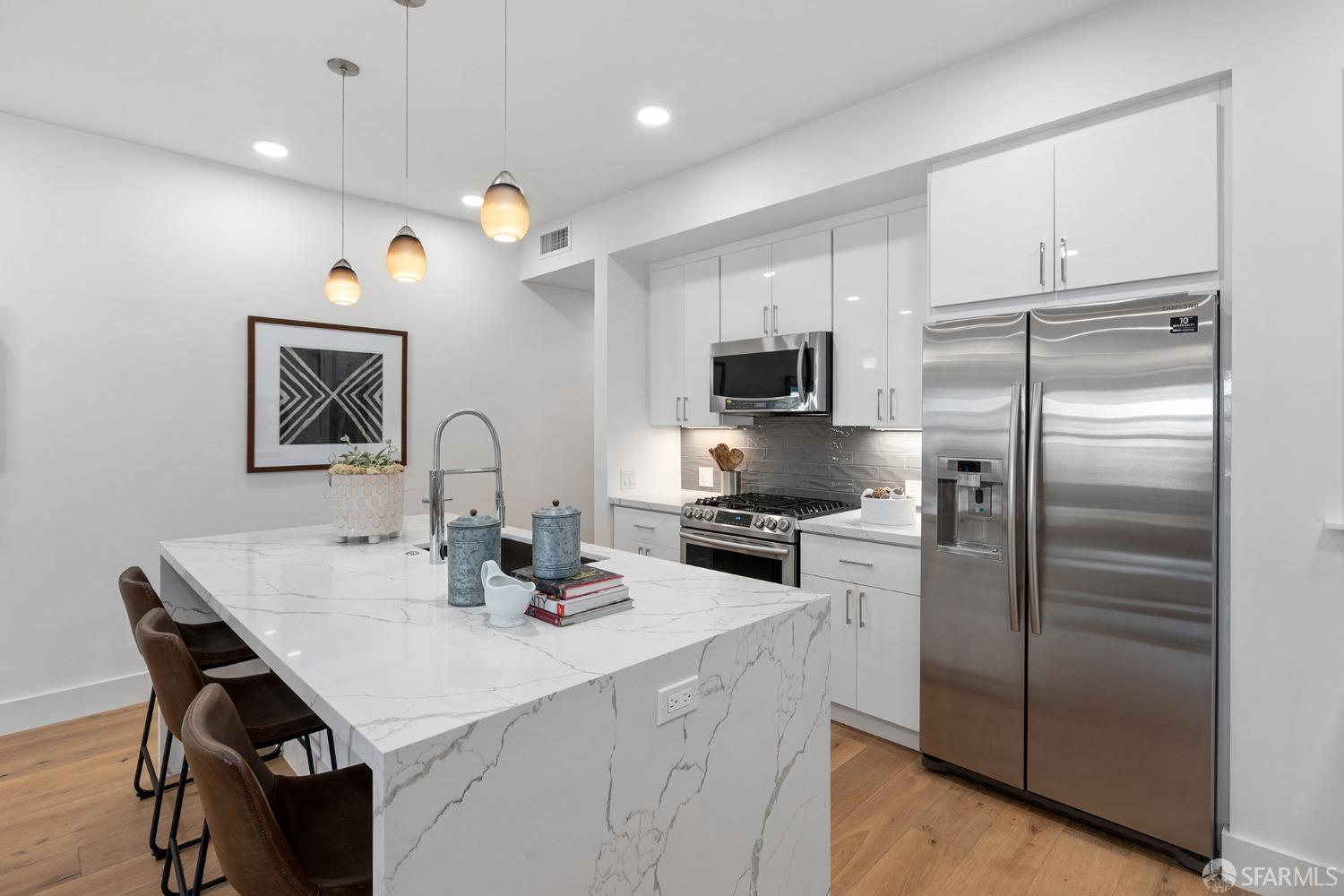 3301 Cesar Chavez Street # 3307A
