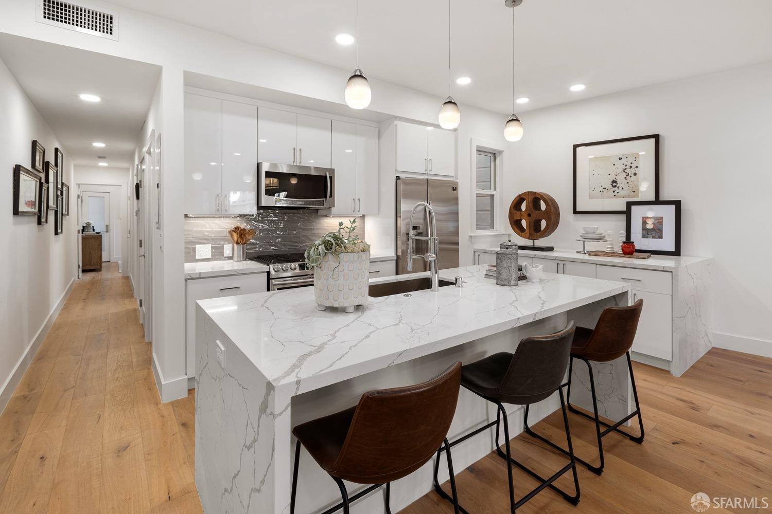 3301 Cesar Chavez Street # 3307A