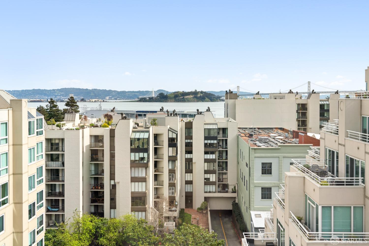 111 Chestnut Street # 905