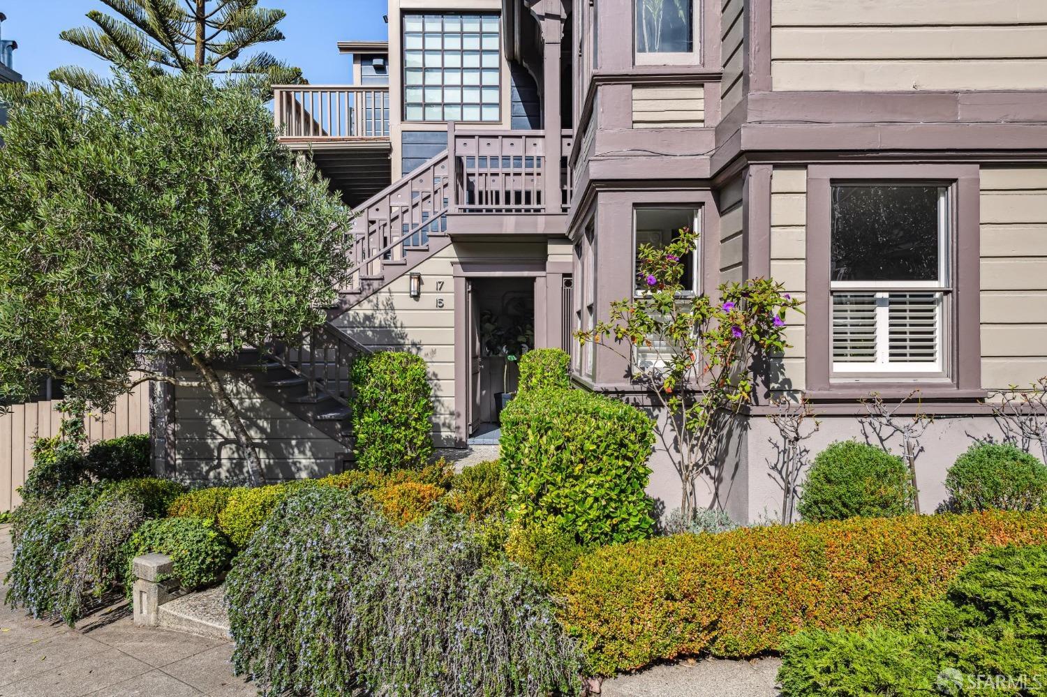 15 Buena Vista E Avenue
