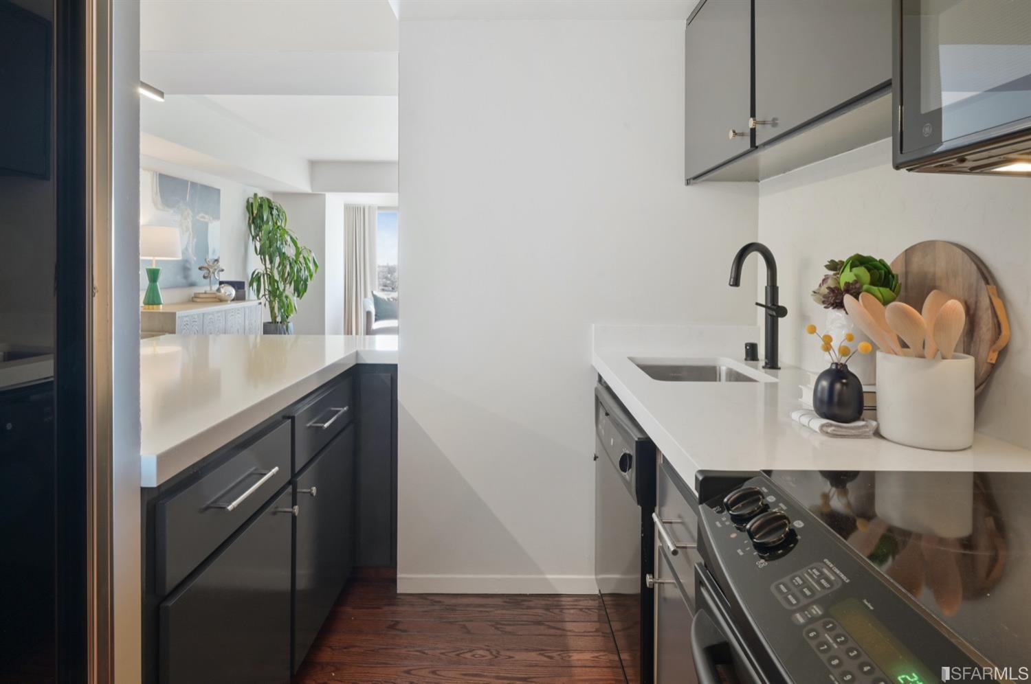 1177 California Street # 1712