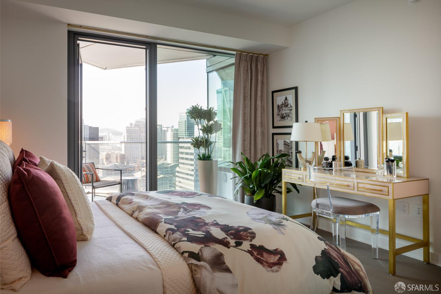 280 Spear Street # 31B