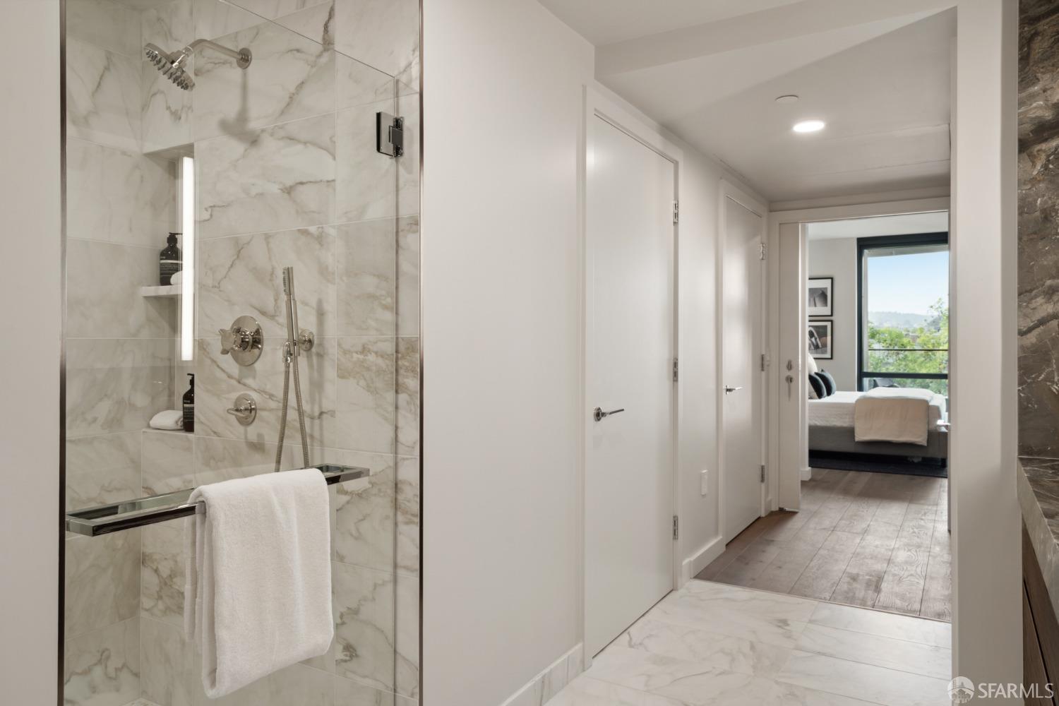 2525 Van Ness Avenue # 302