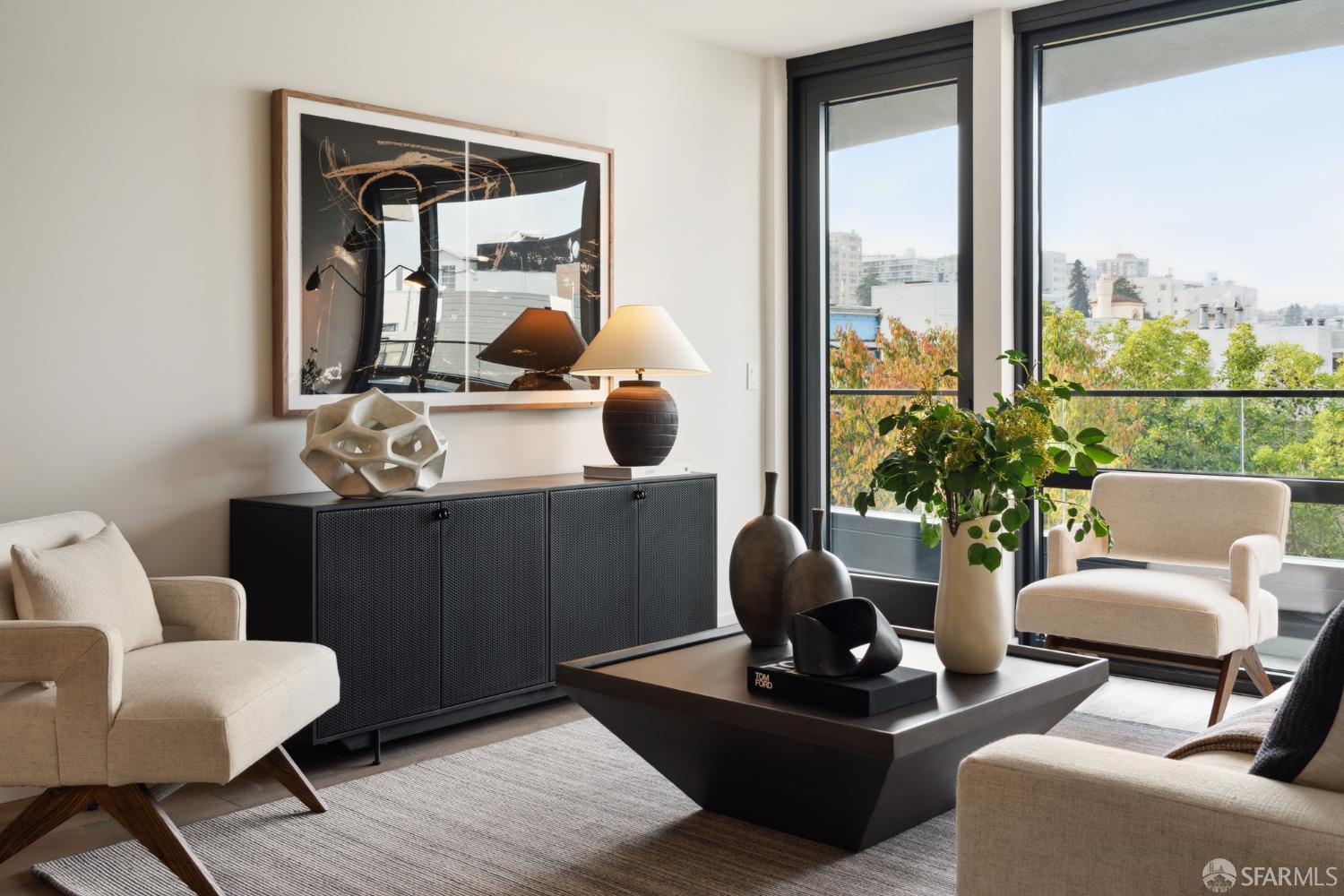 2525 Van Ness Avenue # 302