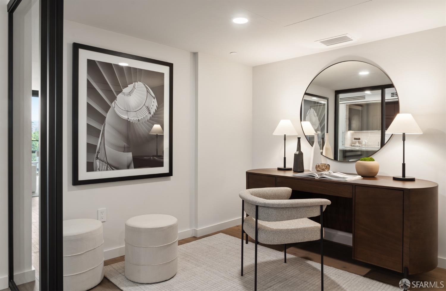 2525 Van Ness Avenue # 302