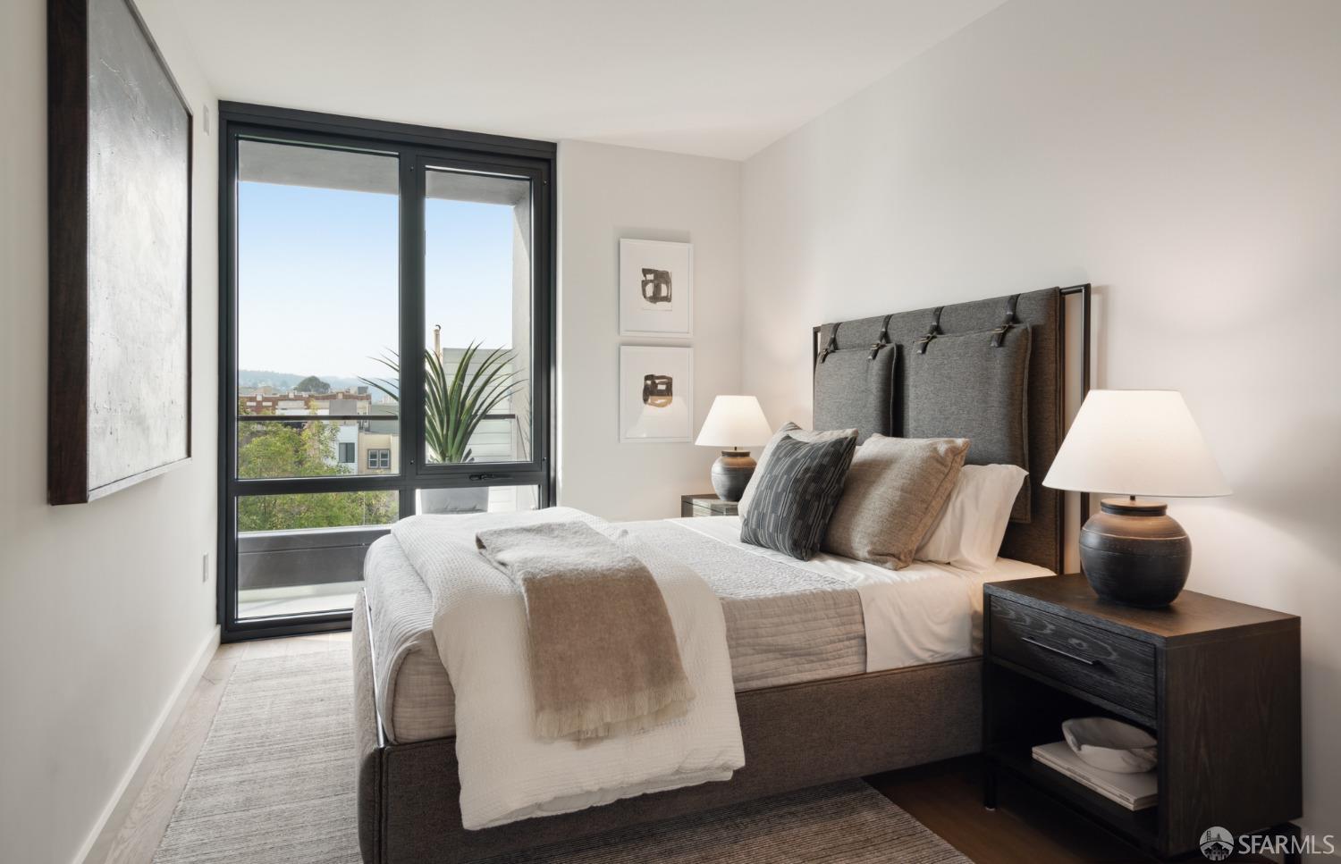 2525 Van Ness Avenue # 302