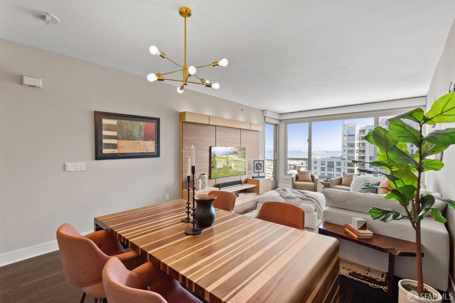 239 Brannan Street # 8G