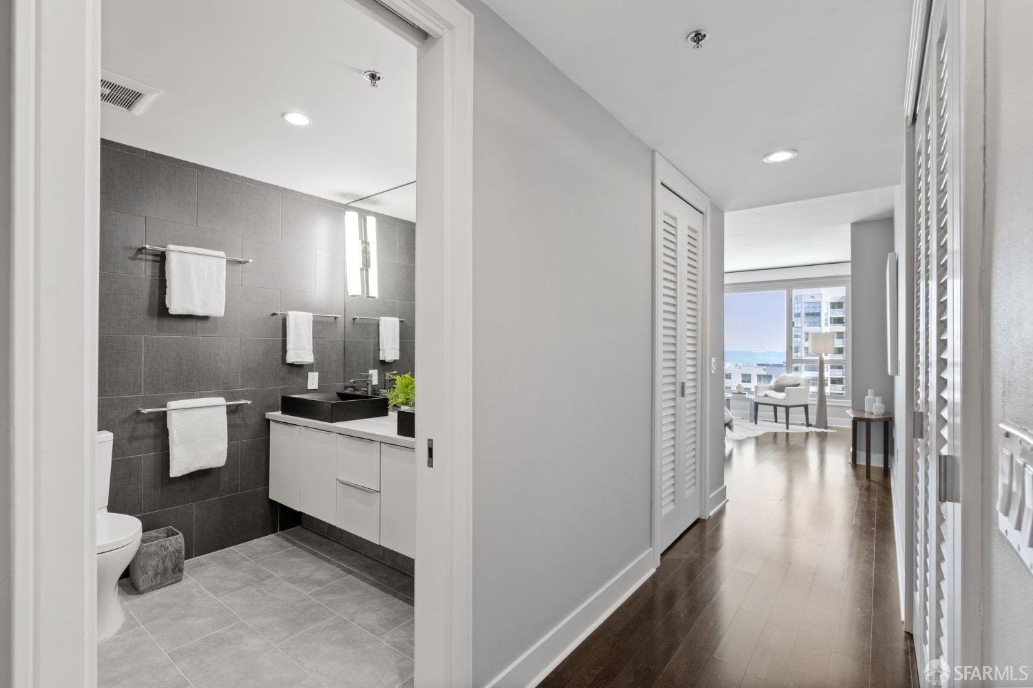 239 Brannan Street # 8G