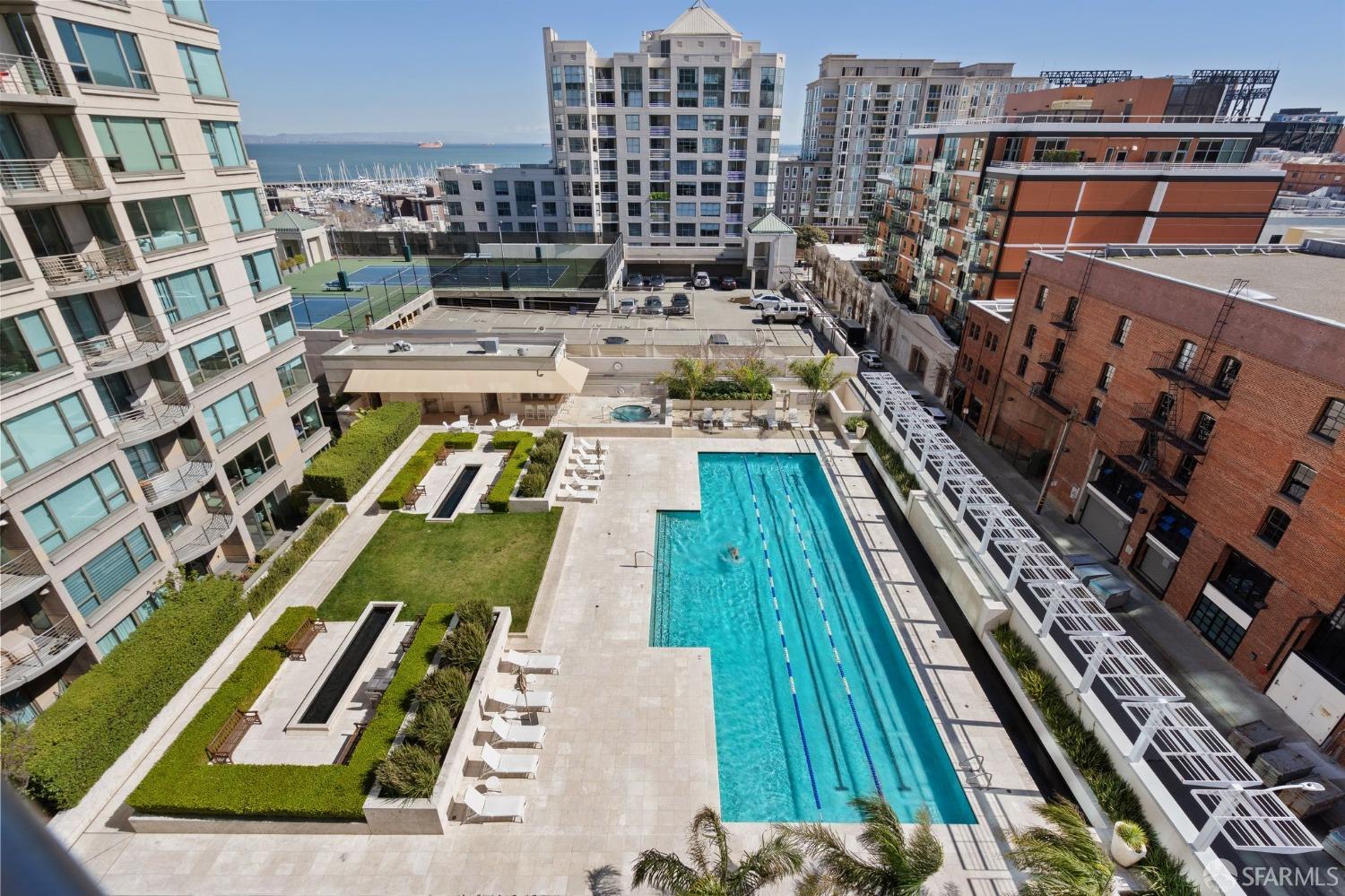 239 Brannan Street # 8G