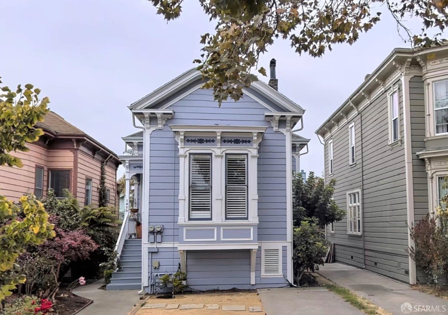 1429 Chestnut Street