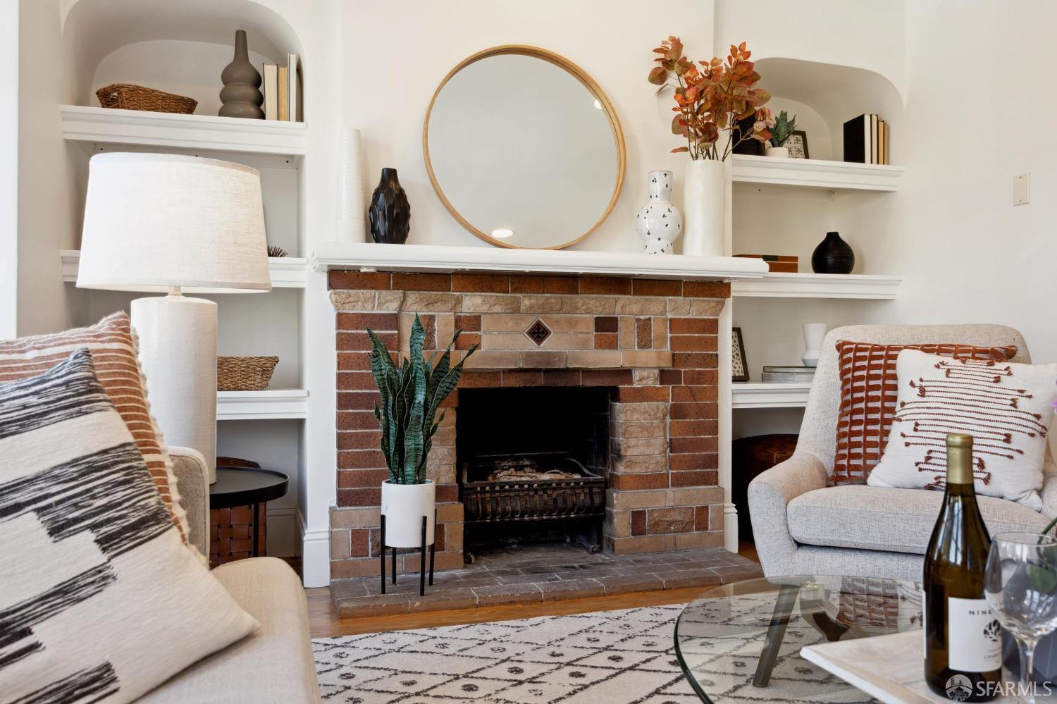 25 Caselli Avenue