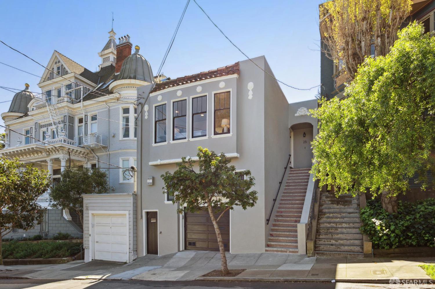 25 Caselli Avenue