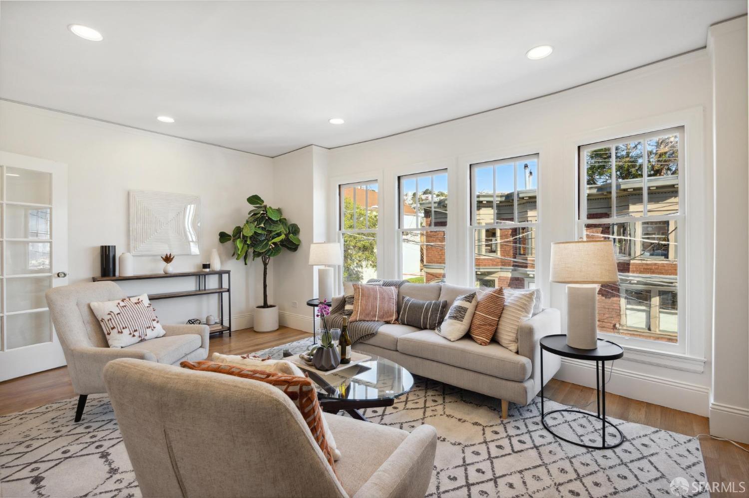 25 Caselli Avenue