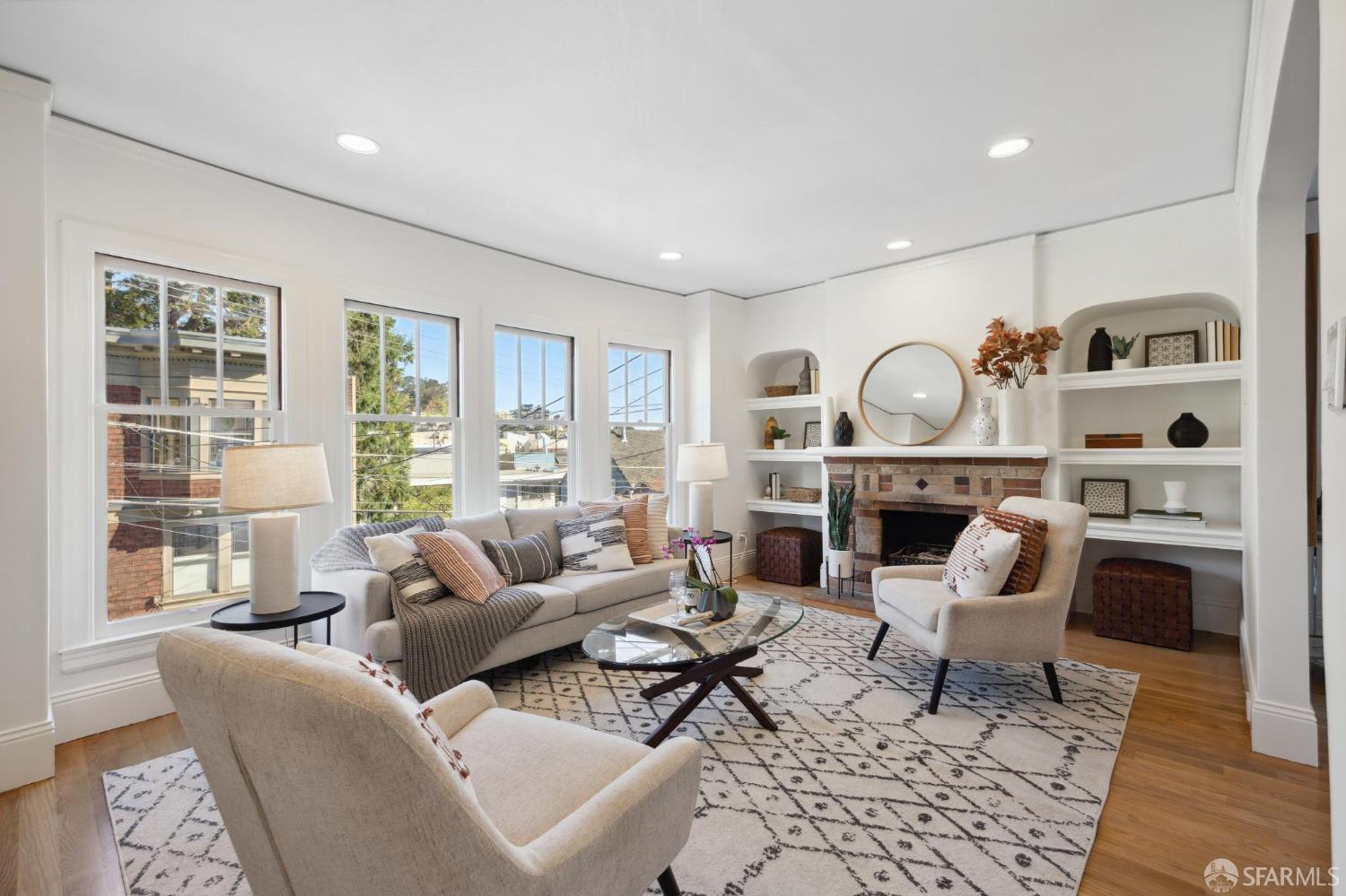 25 Caselli Avenue