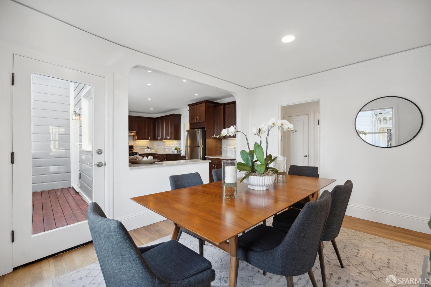 25 Caselli Avenue