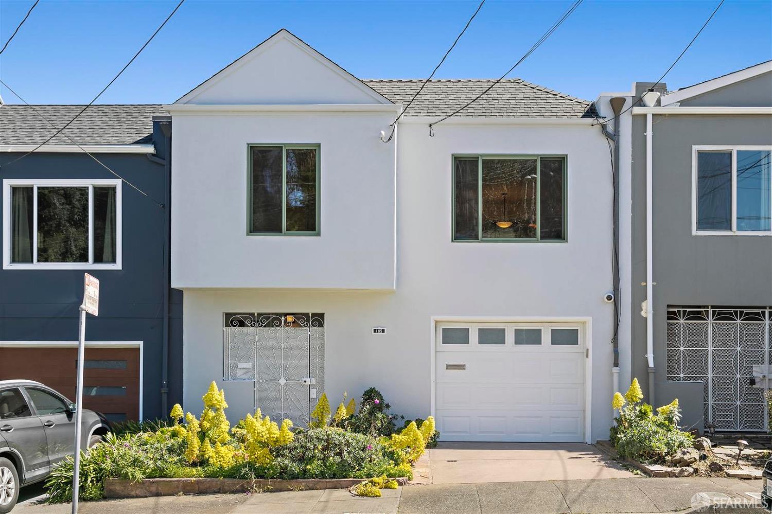 185 Burnside Avenue