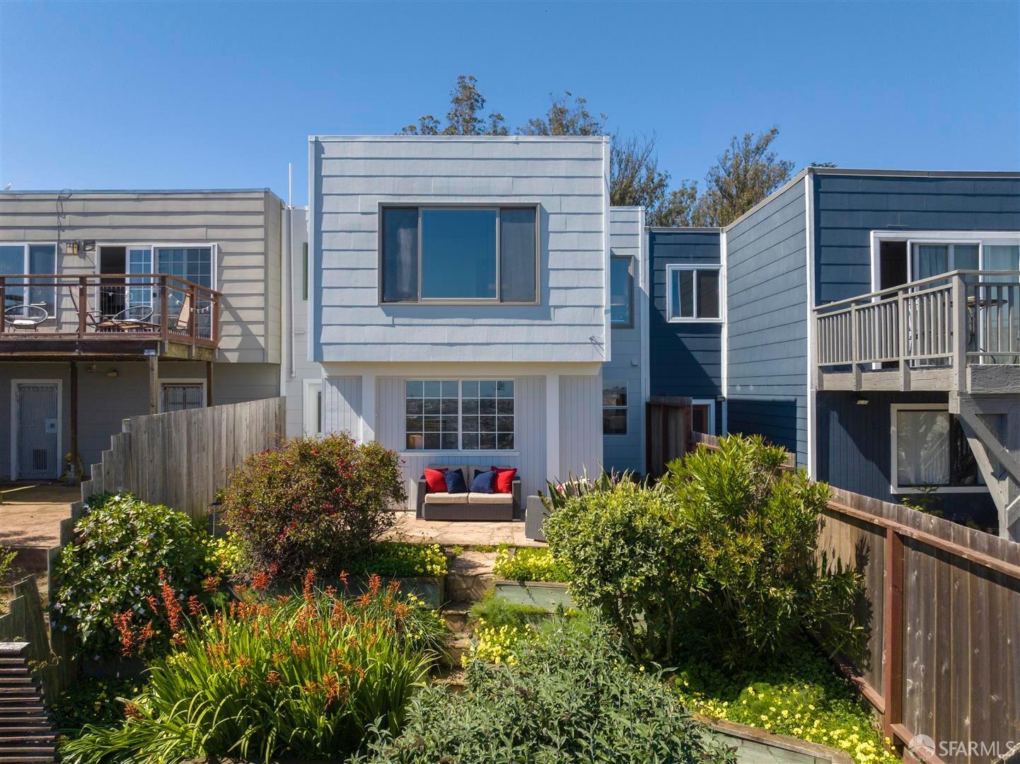185 Burnside Avenue