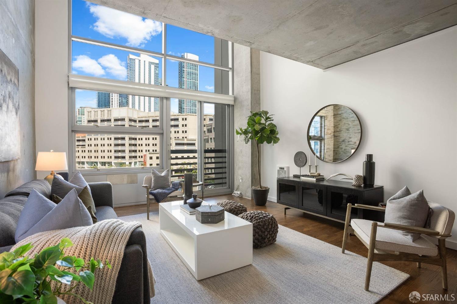 77 Dow Place # 500