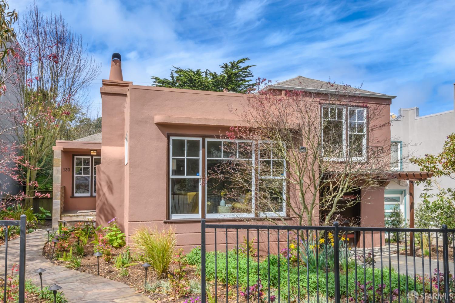 130 Vasquez Avenue