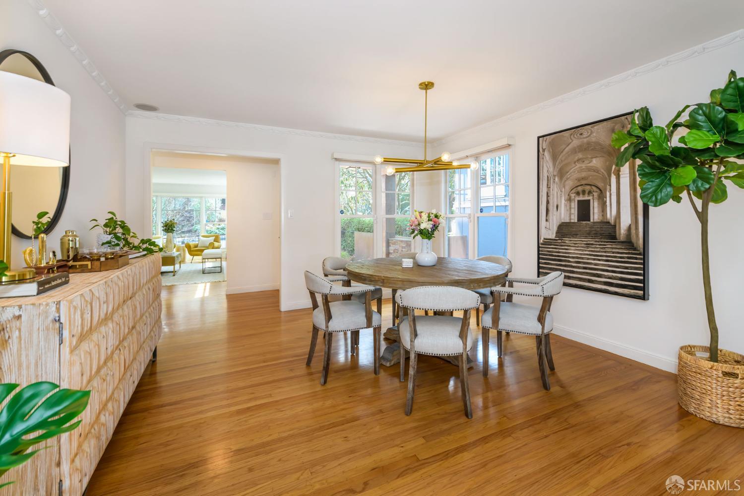 130 Vasquez Avenue
