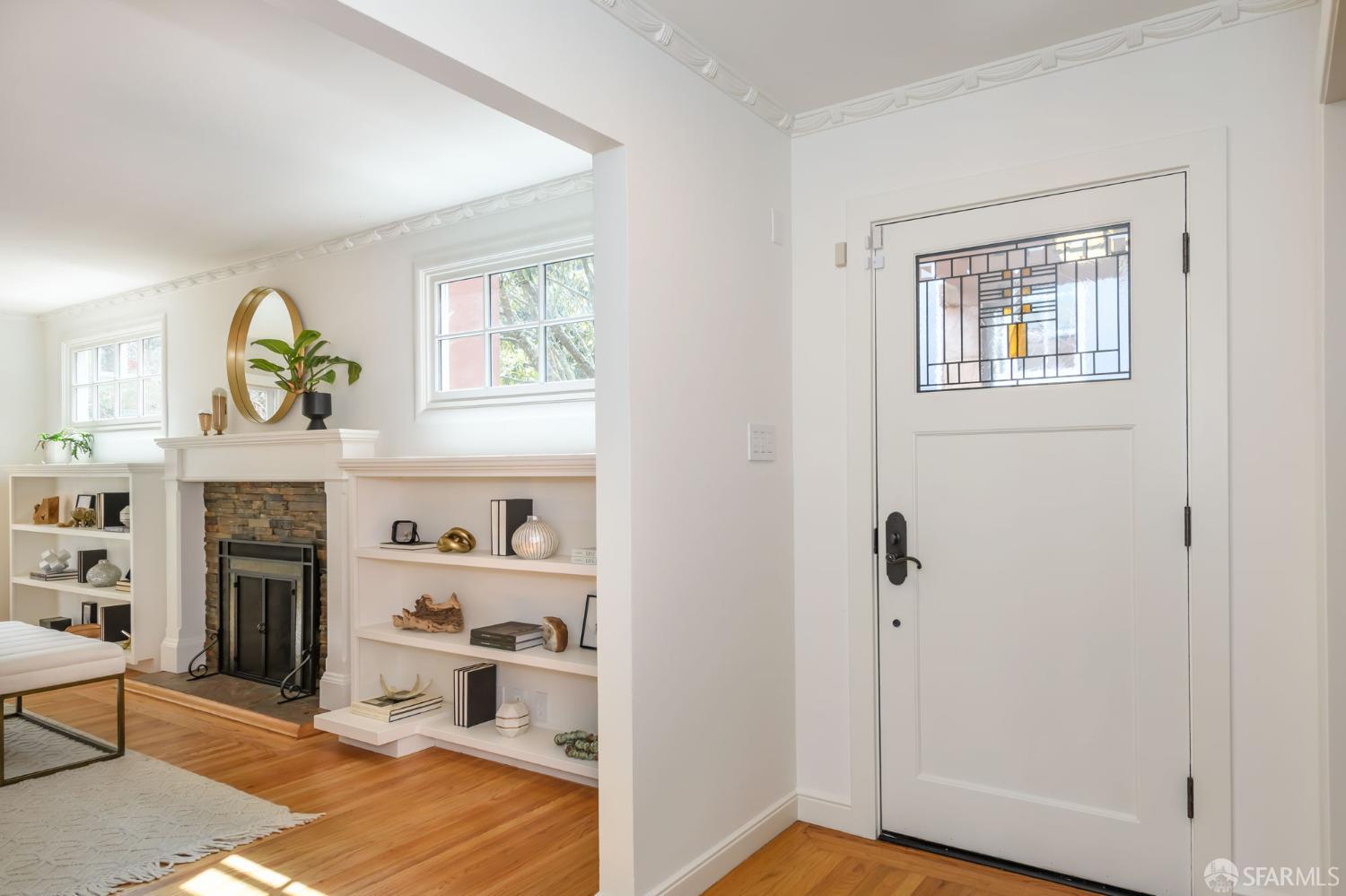 130 Vasquez Avenue