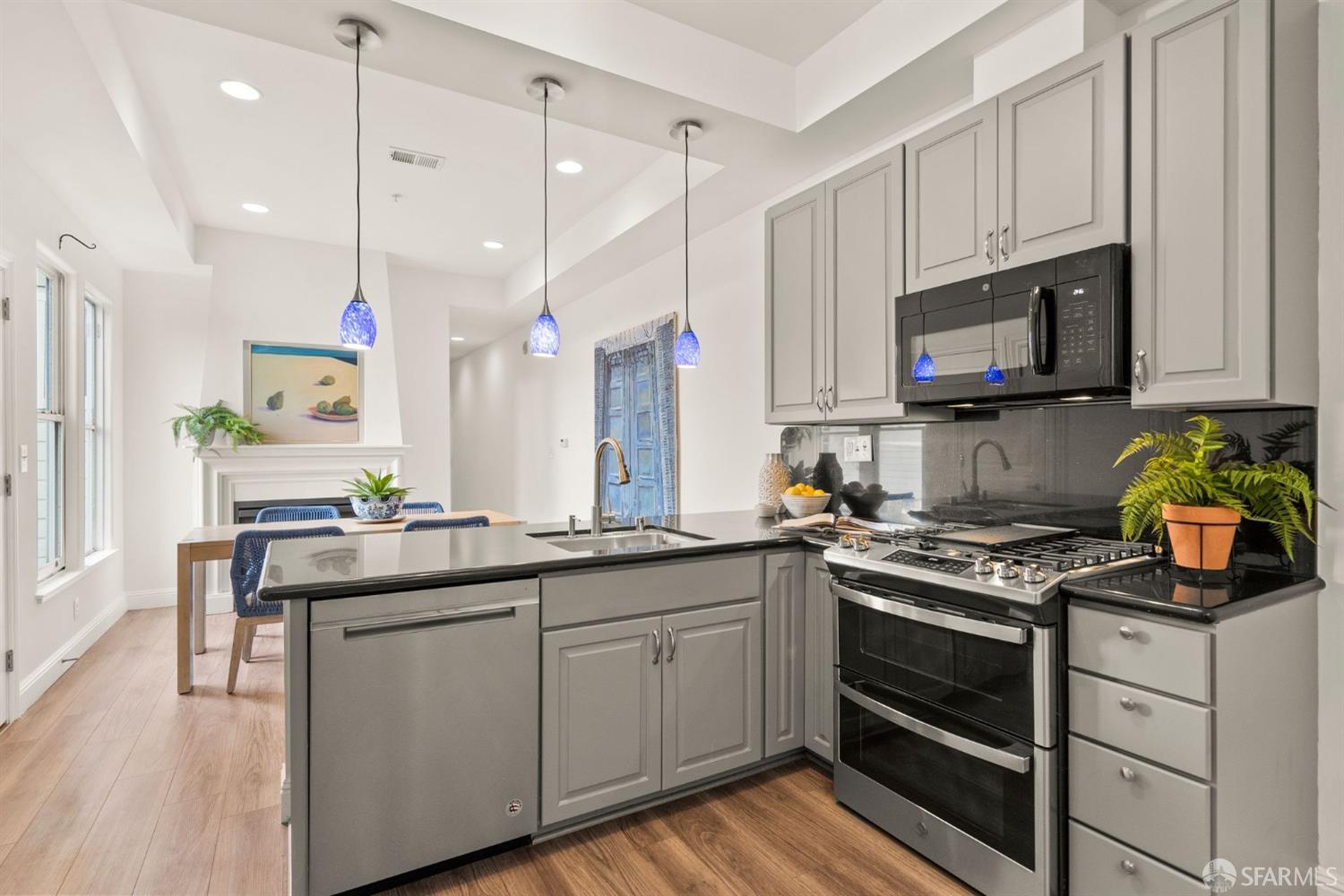 1337 Natoma Street # 4