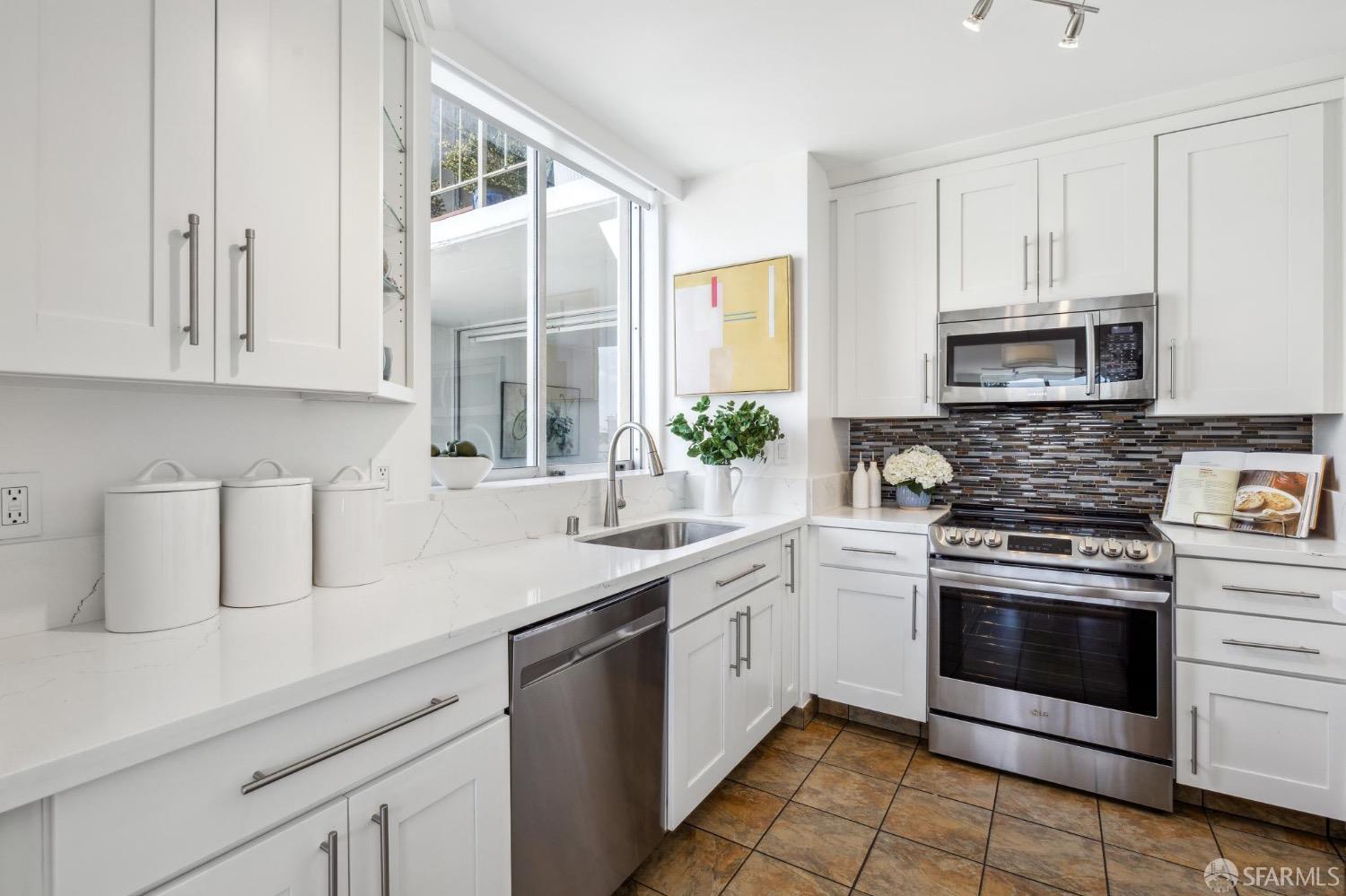 1835 Franklin Street # 1103