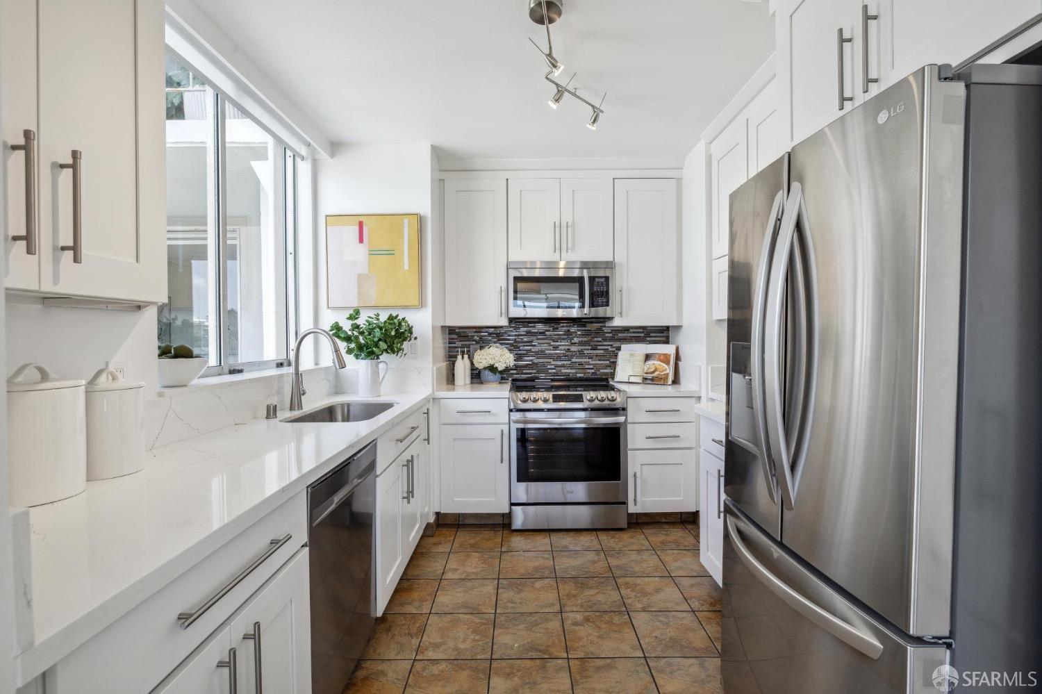 1835 Franklin Street # 1103