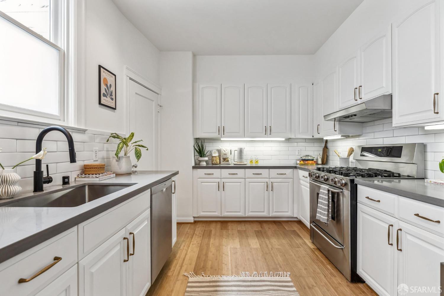 3870 Cesar Chavez Street