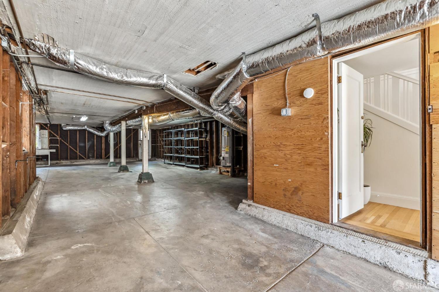 3870 Cesar Chavez Street