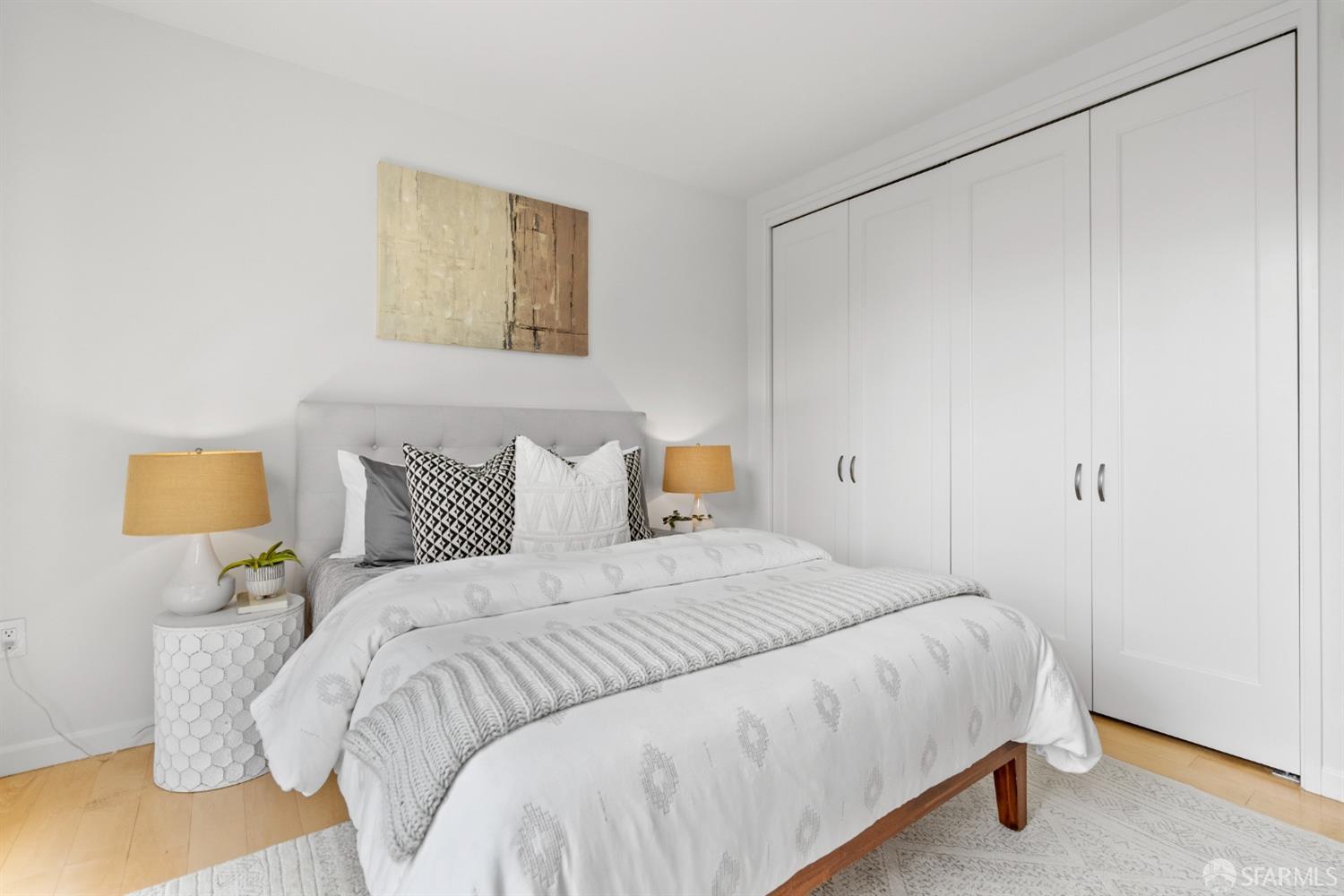 88 King Street # 403