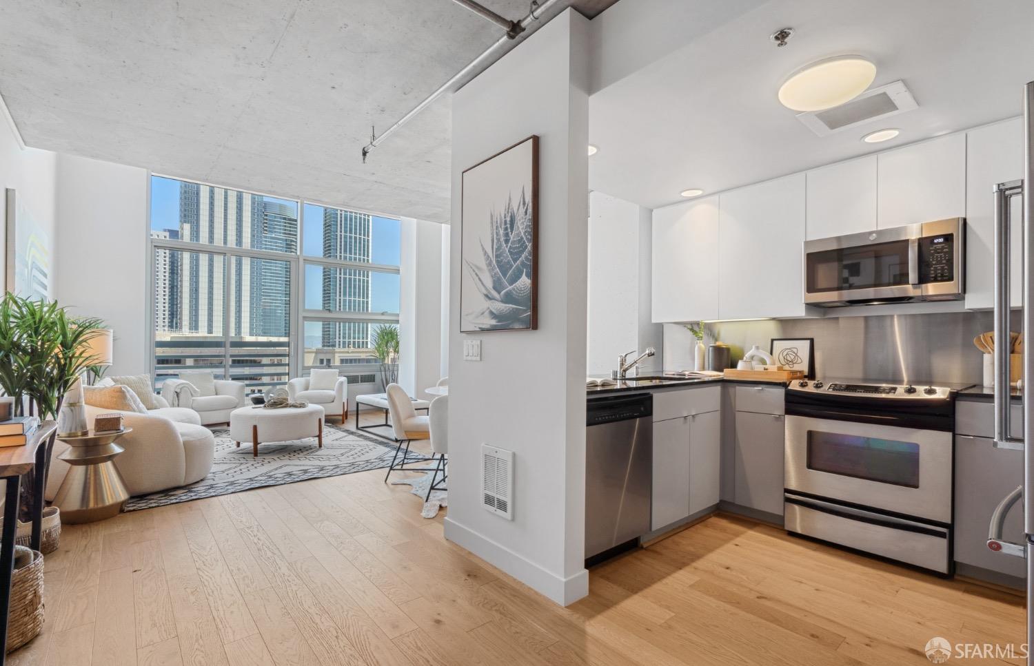 77 Dow Place # 1304