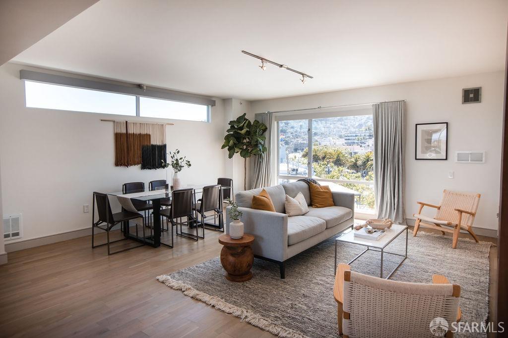 2299 Market Street # 504