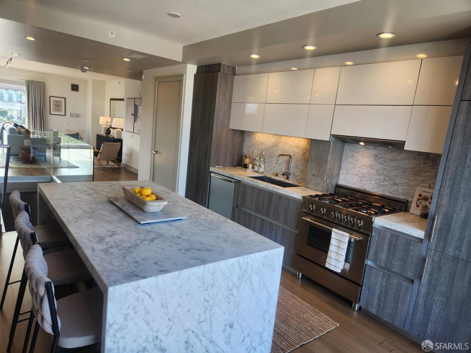 2299 Market Street # 504
