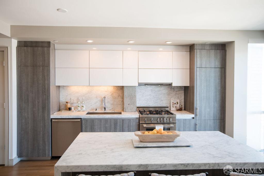 2299 Market Street # 504