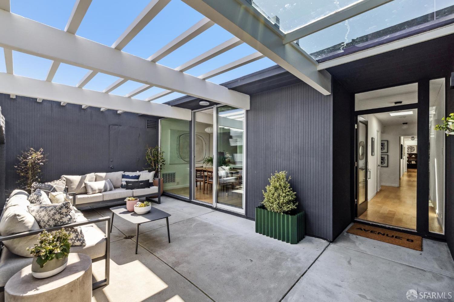 1005 Duncan Street